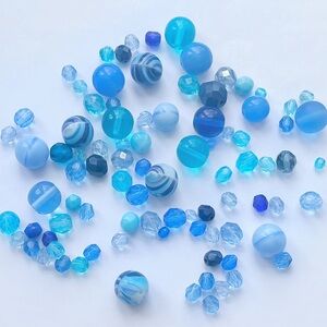 100 vintage glass Czech beads blue mix, bead lot for bracelets bag chain crafts